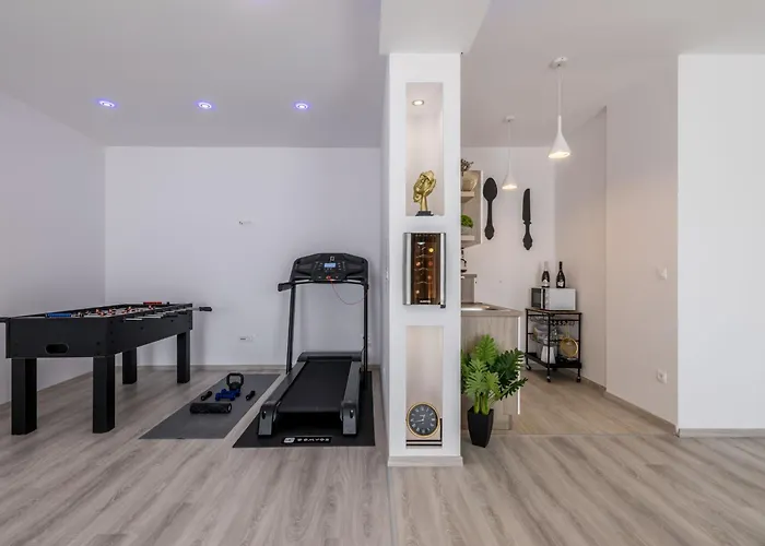 Apartamento Luxury Mir By Interhome