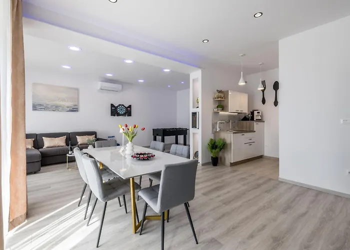 Apartamento Luxury Mir By Interhome