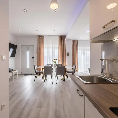 Luxury Mir By Interhome * Celina